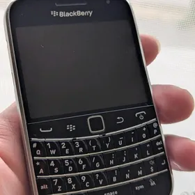 Blackberry 9900
