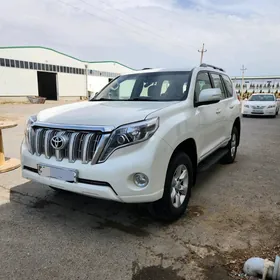 Toyota Land Cruiser Prado 2013