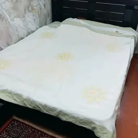 спальная кровать