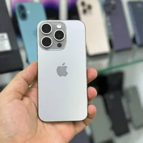 iPhone 15 Pro. 100%