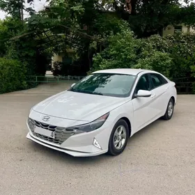 Hyundai Elantra 2021