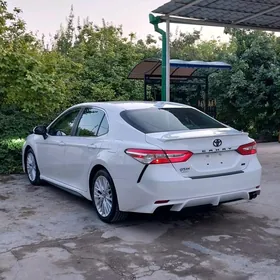 Toyota Camry 2020