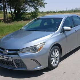 Toyota Camry 2015