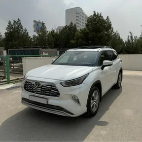 Toyota Highlander 2023