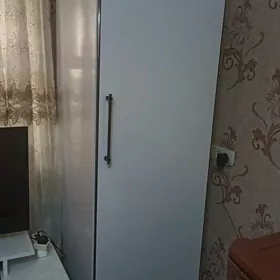 Шкаф