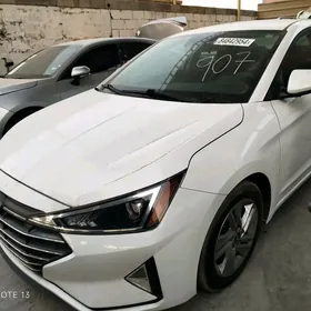 Hyundai Elantra 2020