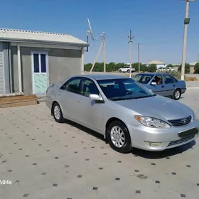 Toyota Camry 2005