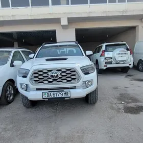 Toyota Tacoma 2016