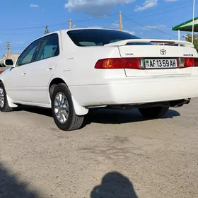 Toyota Camry 2000