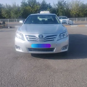Toyota Camry 2011