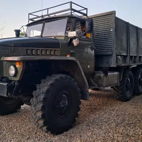 Ural 4320 1992