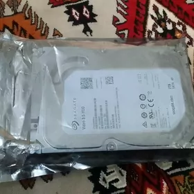 žestkiy disk жесткий диск