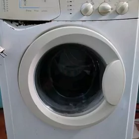 Kir masyn Indesit