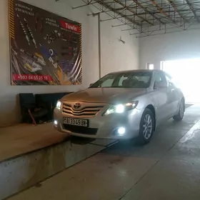 Toyota Camry 2011