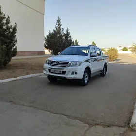 Toyota Hilux 2013