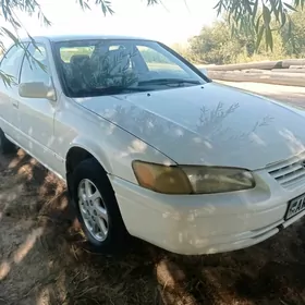 Toyota Camry 1999