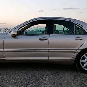 Mercedes-Benz C250 2001