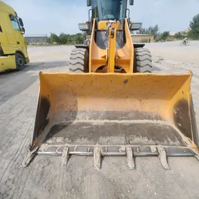 XCMG LW300F 2024