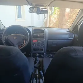 Opel Astra 2001