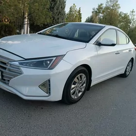 Hyundai Elantra 2019