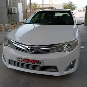 Toyota Camry 2012