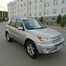 Toyota RAV4 2005