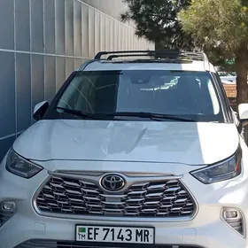 Toyota Highlander 2022