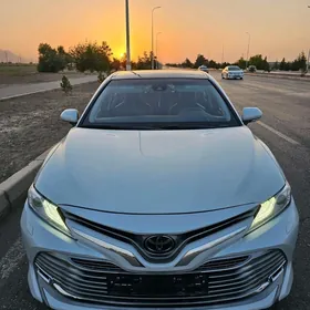 Toyota Camry 2018