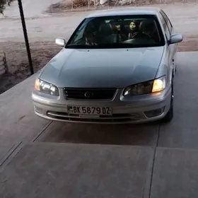 Toyota Camry 2000