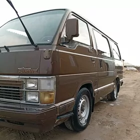Toyota Hiace 1987