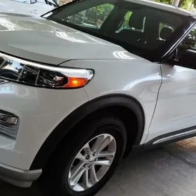 Ford Explorer 2021