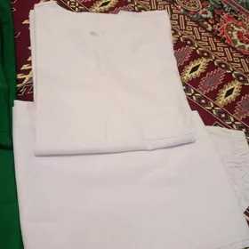 Uniforma ak doktor eşik