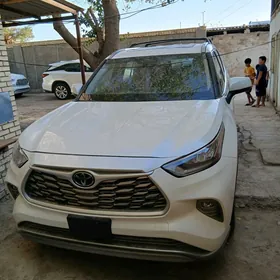 Toyota Highlander 2020