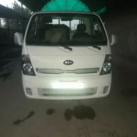Kia Bongo 2016