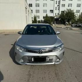 Toyota Camry 2016