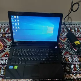 Toshiba nowtbuk core i3