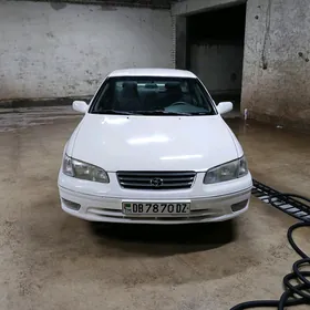 Toyota Camry 2000