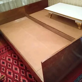 кровать полуторка