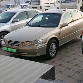Toyota Camry 2000