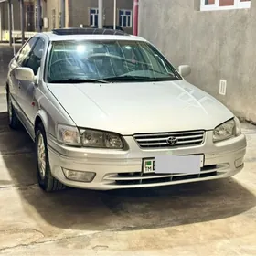 Toyota Camry 2000