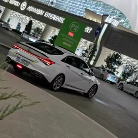 Hyundai Elantra 2021