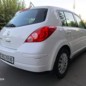 Nissan Versa 2010