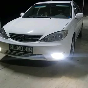 Toyota Camry 2004