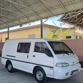 Hyundai H100 2004