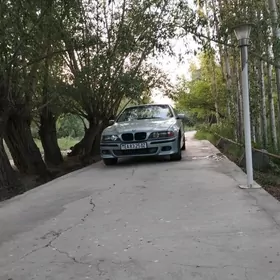 BMW E39 1997