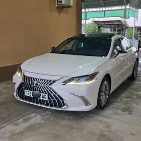 Lexus ES 350 2019
