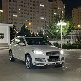 Audi Q7 2011