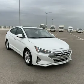 Hyundai Elantra 2020