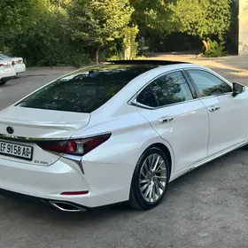 Lexus ES 350 2020