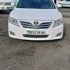 Toyota Camry 2011